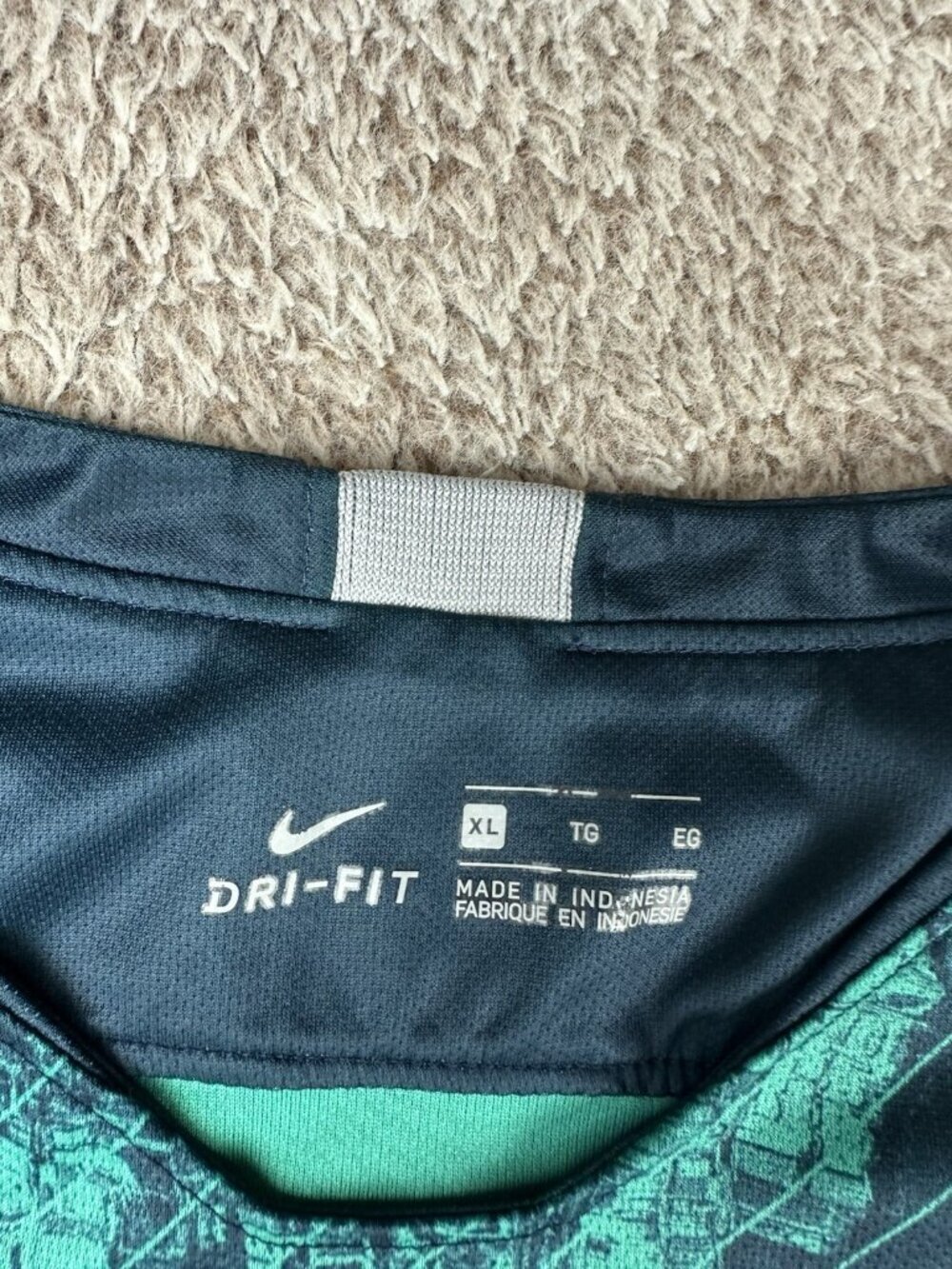 Nike Tottenham 18/19 Third Soccer Jersey Size Youth XL Nike Boys Green - Picture 7 of 11
